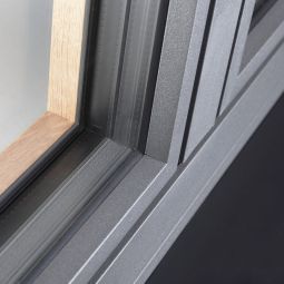Detailansicht UNILUX Holz-Alu Fenster DesignLine